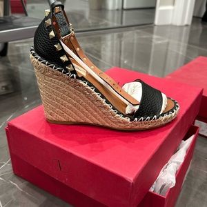 Valentino Rockstud  Wedge